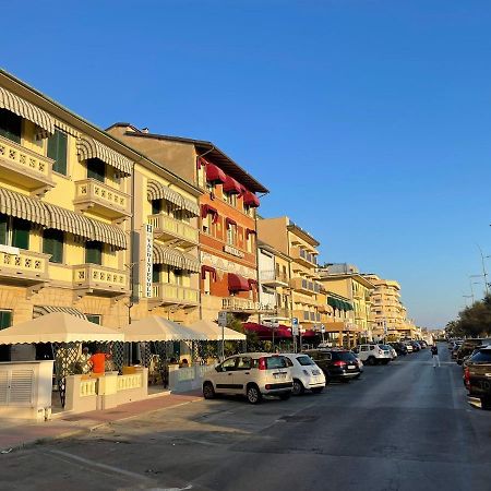 Hotel Valdinievole Lido di Camaiore Extérieur photo