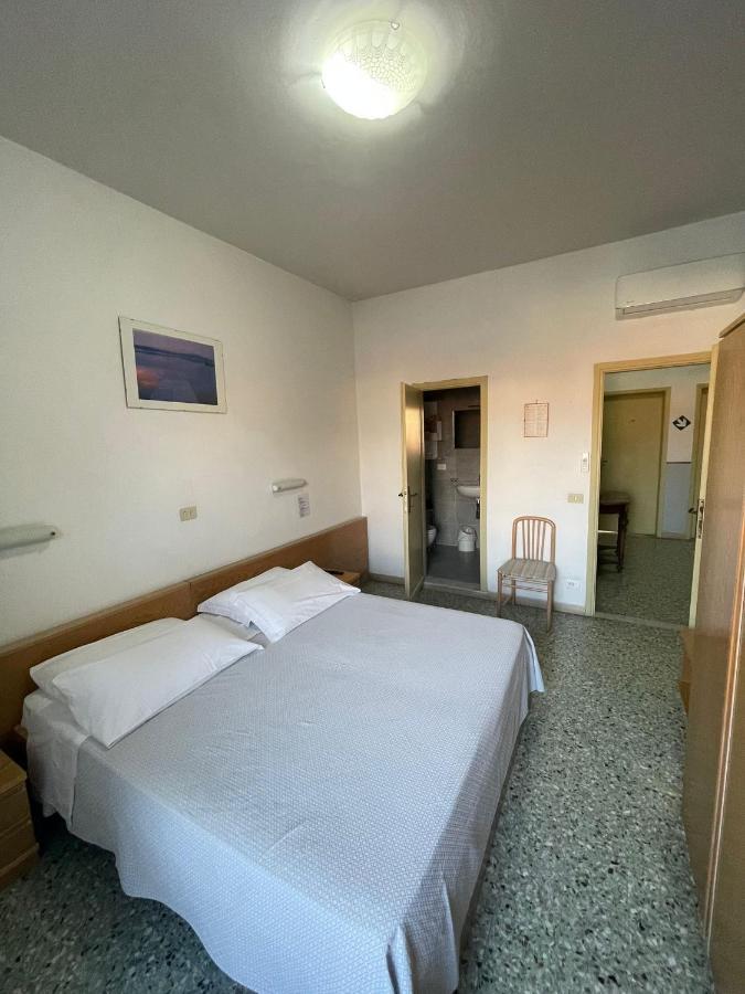 Hotel Valdinievole Lido di Camaiore Extérieur photo