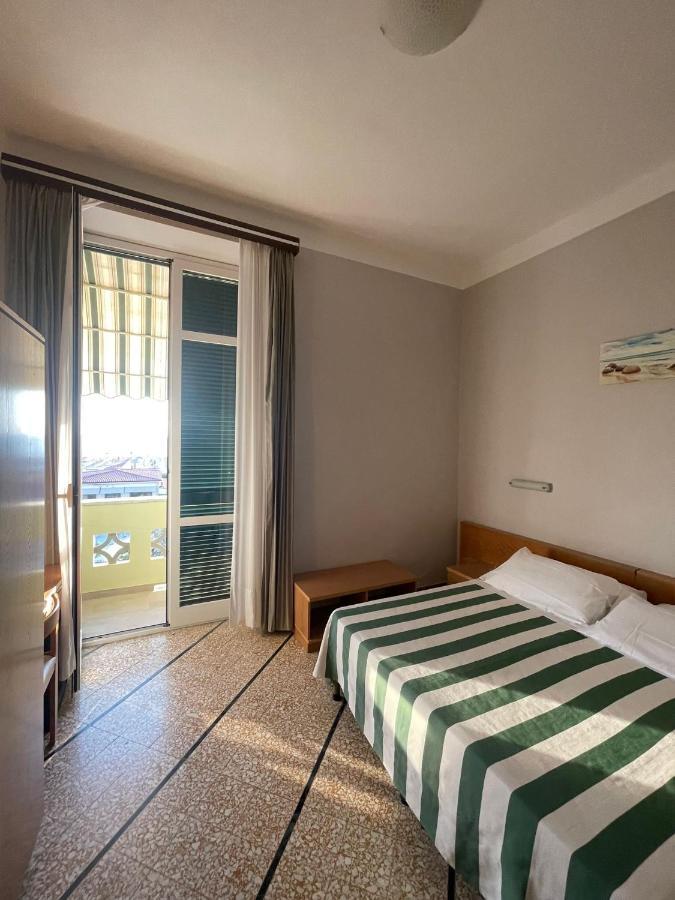 Hotel Valdinievole Lido di Camaiore Extérieur photo