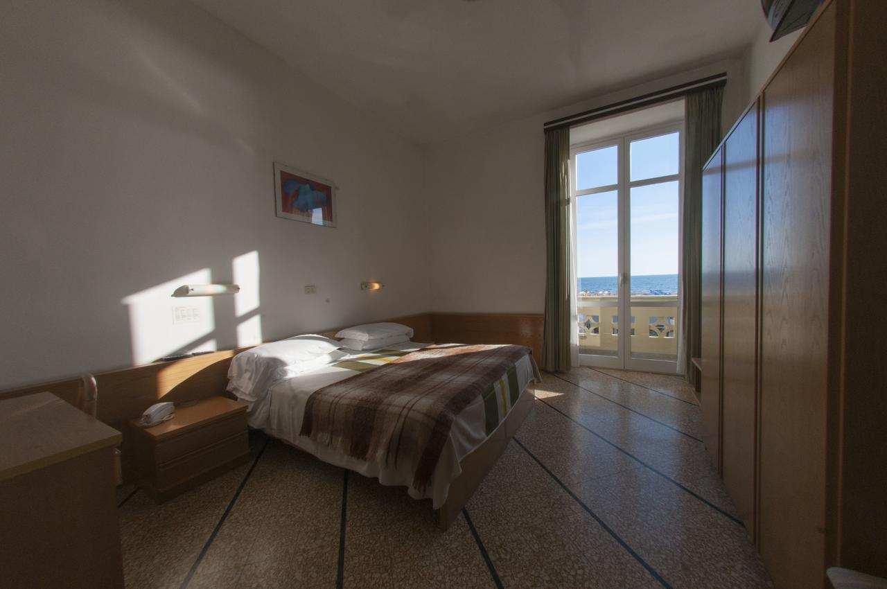 Hotel Valdinievole Lido di Camaiore Extérieur photo