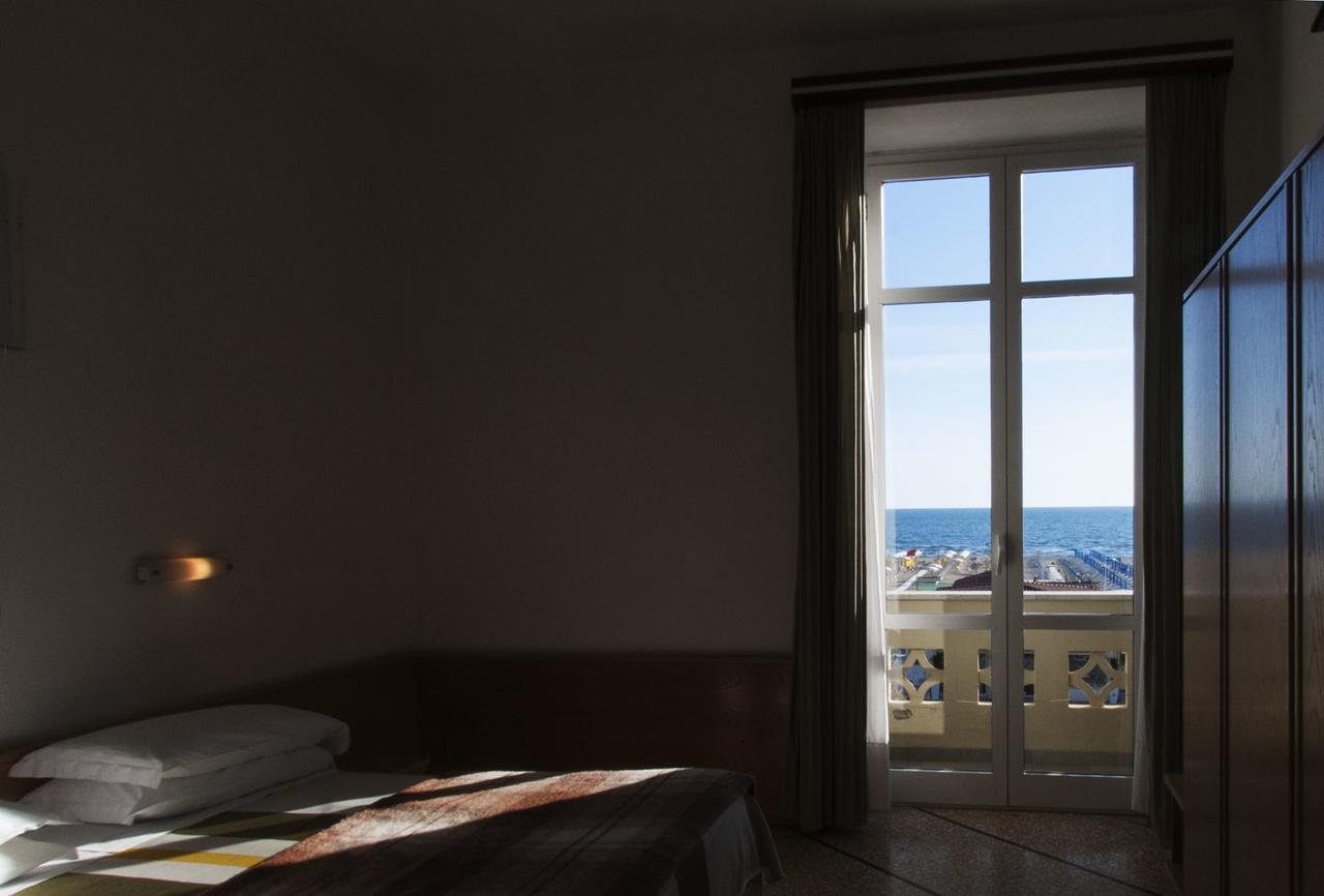 Hotel Valdinievole Lido di Camaiore Extérieur photo