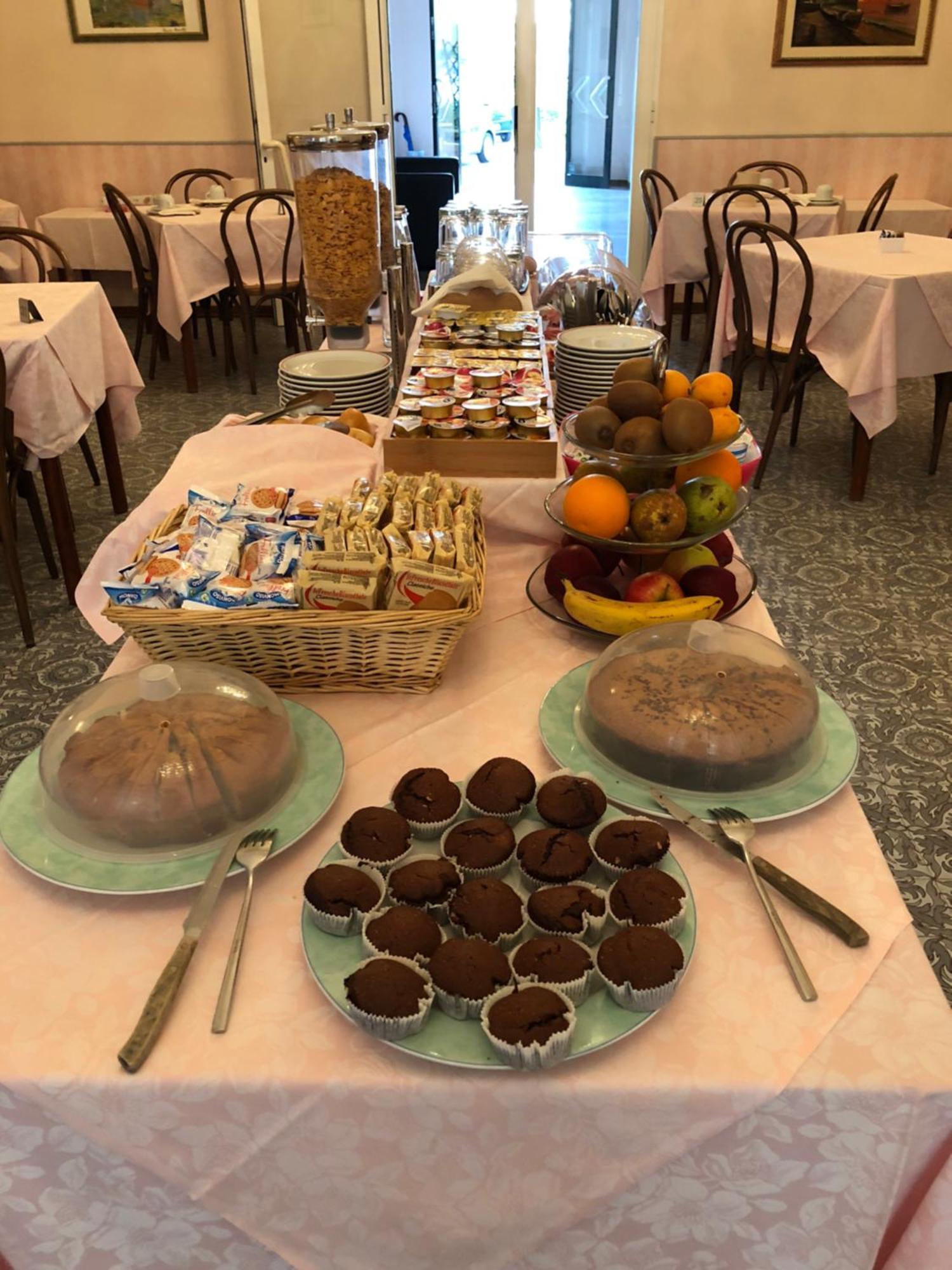 Hotel Valdinievole Lido di Camaiore Extérieur photo