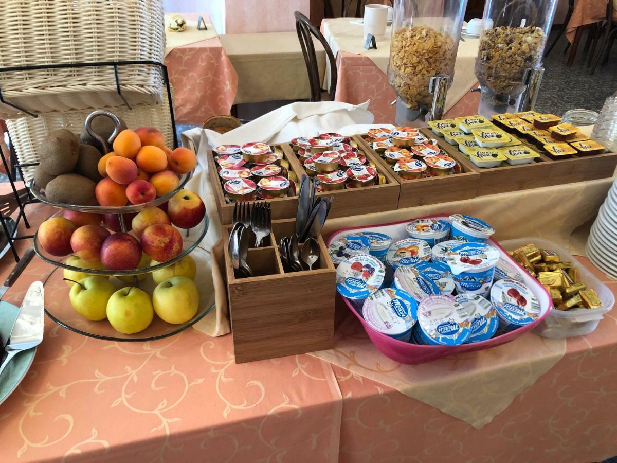 Hotel Valdinievole Lido di Camaiore Extérieur photo