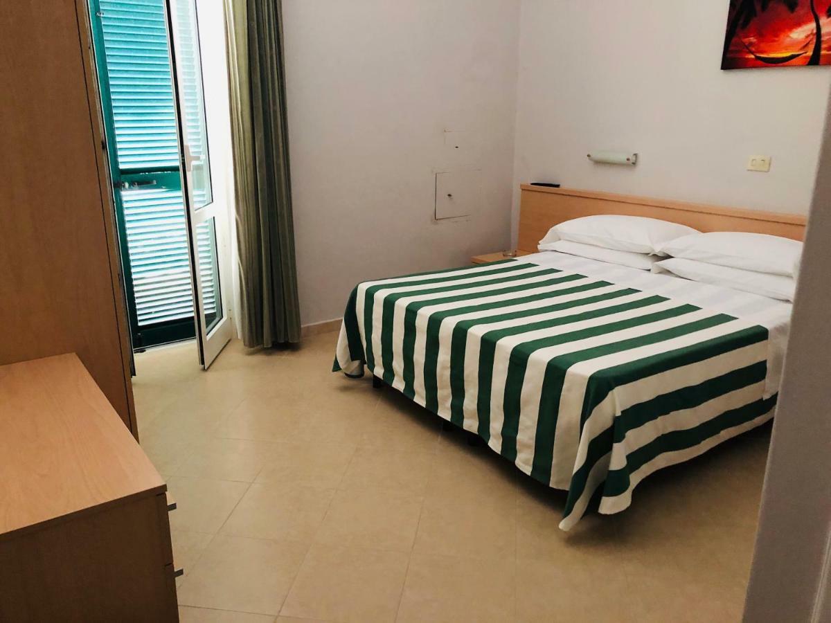 Hotel Valdinievole Lido di Camaiore Extérieur photo